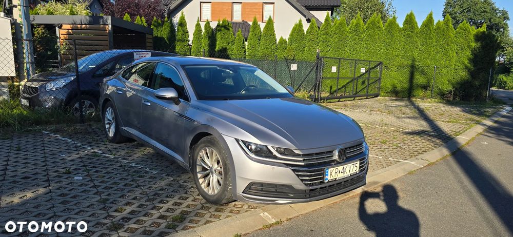Volkswagen Arteon 2.0 TDI SCR Essence - 4