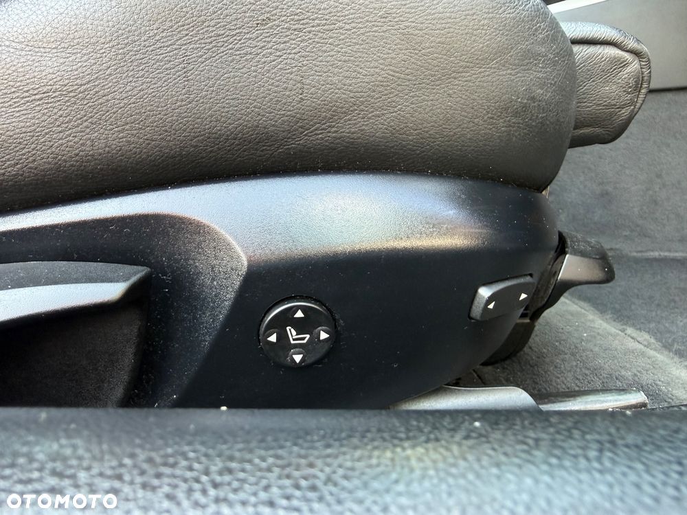 BMW Seria 3 320d - 30