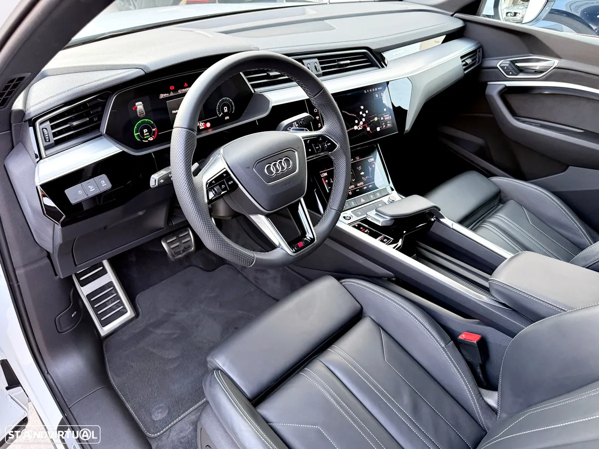 Audi Q8 e-Tron 50 quattro S line - 22