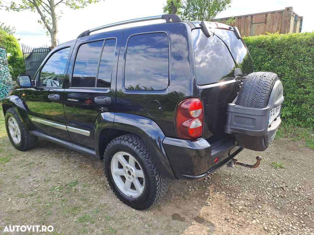 Jeep Cherokee - 3