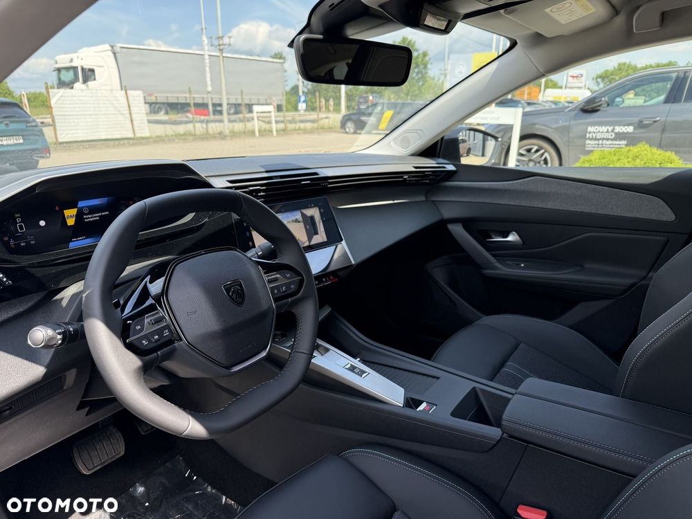 Peugeot 408 1.2 PureTech mHEV Allure S&S e-DSC6 - 11