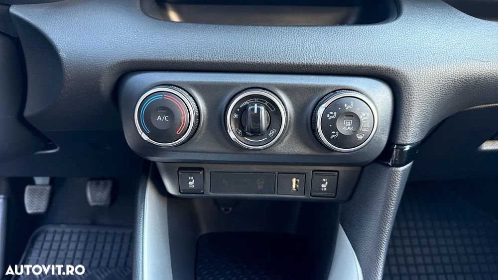 Toyota Yaris 1.5 L Dynamic - 23