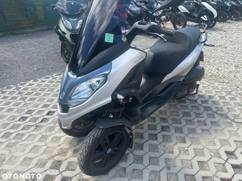 Piaggio MP-3 - 1