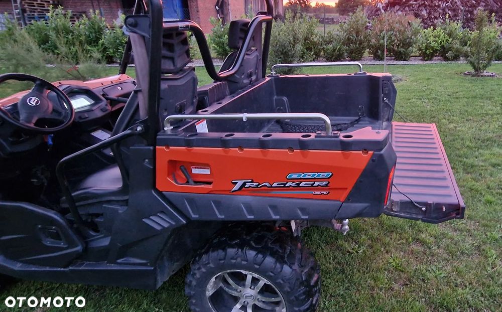 CFMoto UForce - 9