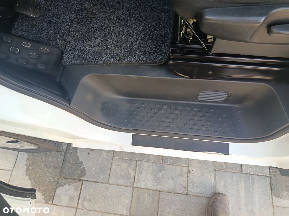 Renault TRAFIC - 10