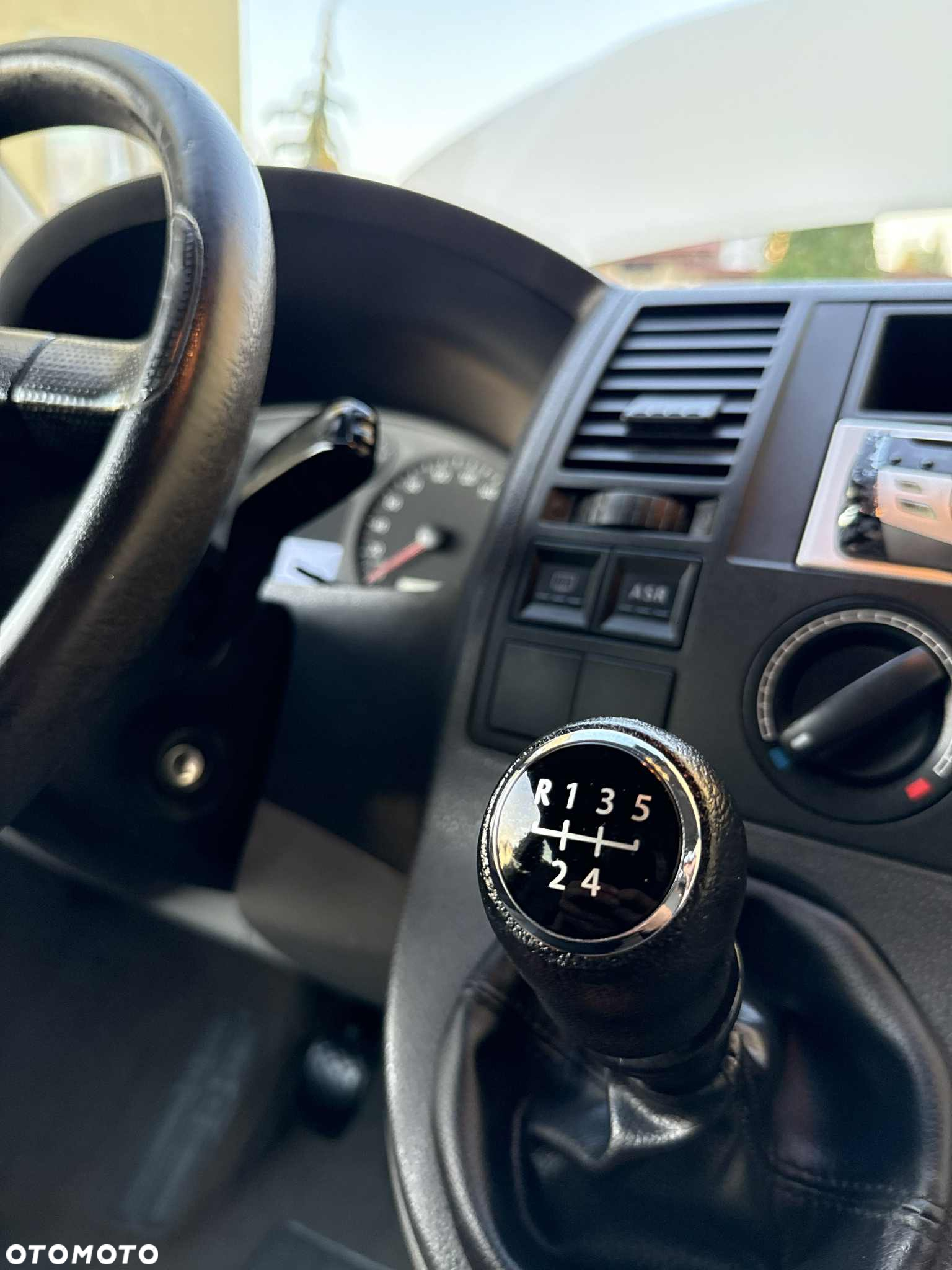 Volkswagen Transporter - 14