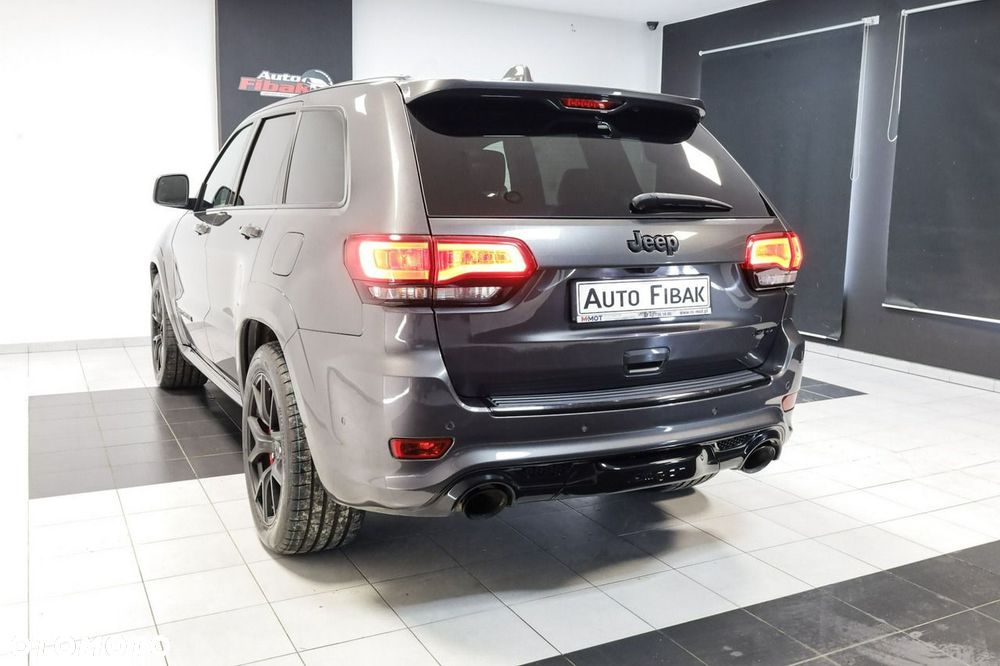 Jeep Grand Cherokee - 13