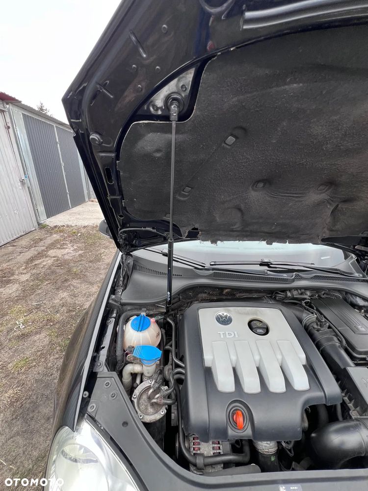 Volkswagen Golf 2.0 TDI Sportline - 36