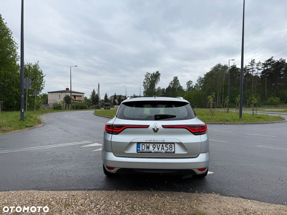 Renault Megane 1.3 TCe FAP Equilibre - 6