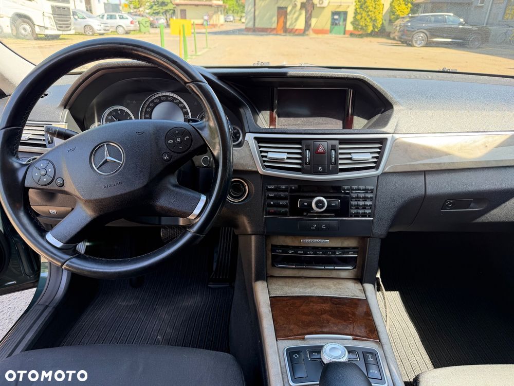 Mercedes-Benz Klasa E 350 CDI DPF BlueEFFICIENCY 7G-TRONIC Elegance - 7
