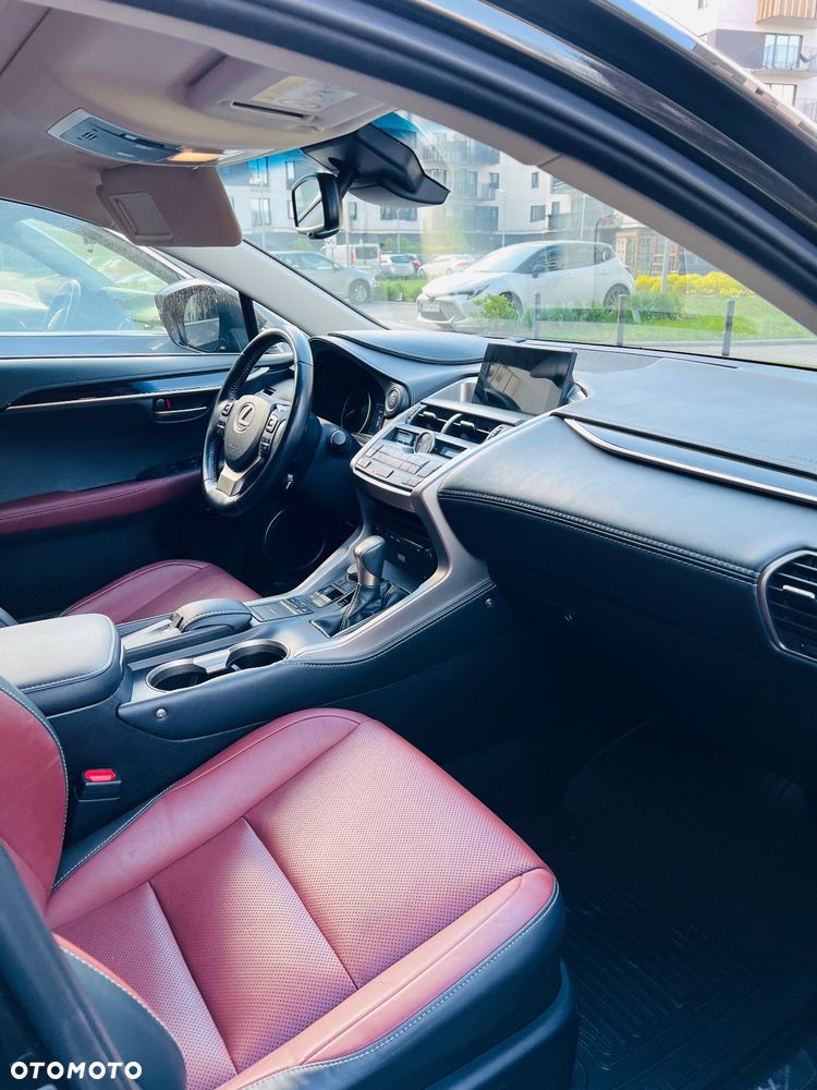 Lexus NX 200t Prestige AWD - 12