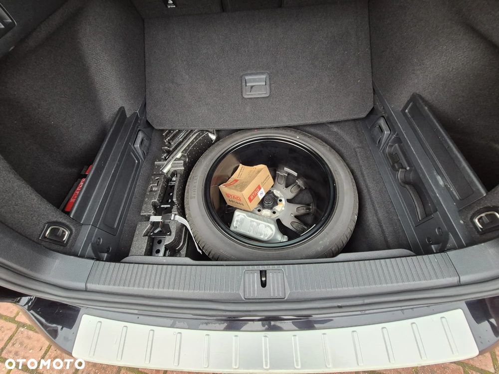 Volkswagen Passat - 11