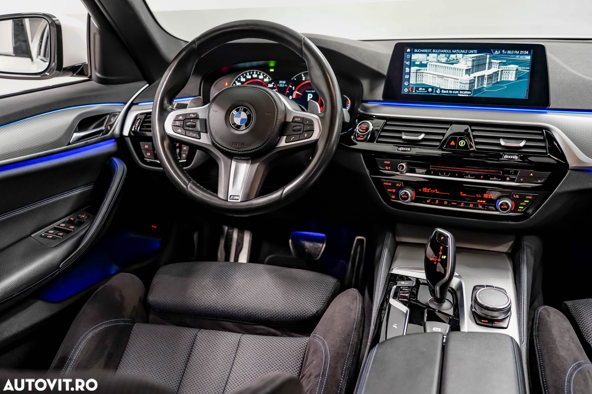 BMW Seria 5 520d xDrive AT - 15