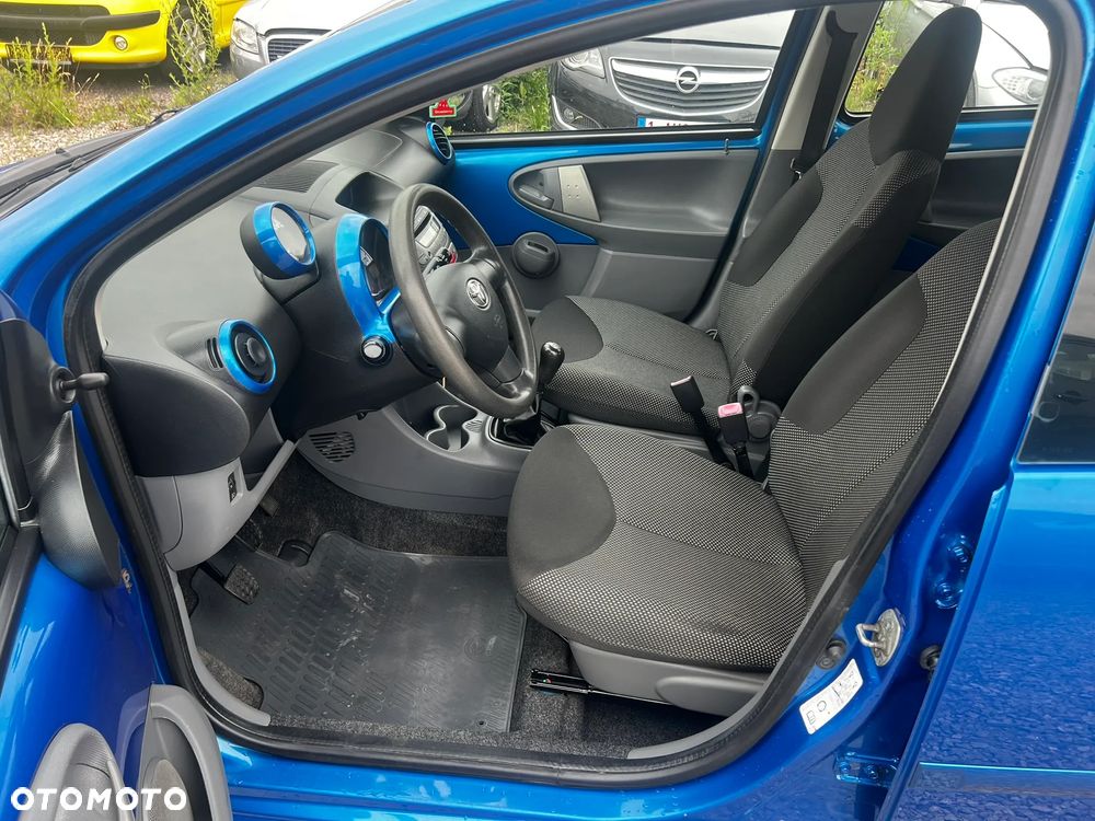 Toyota Aygo - 14