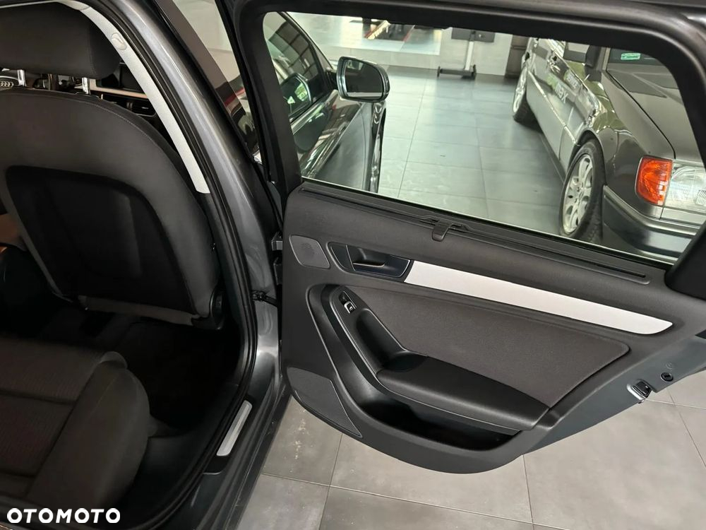 Audi A4 Avant 2.0 TDI 120g DPF Attraction - 24