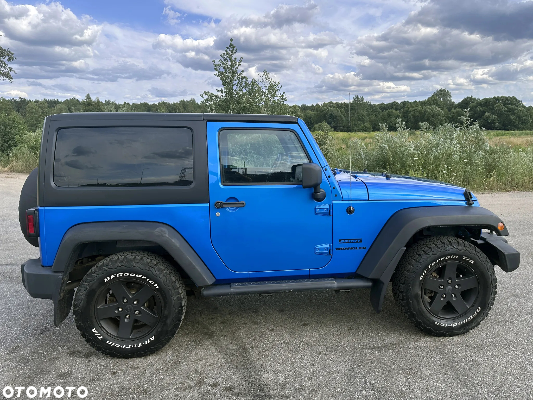 Jeep Wrangler - 8