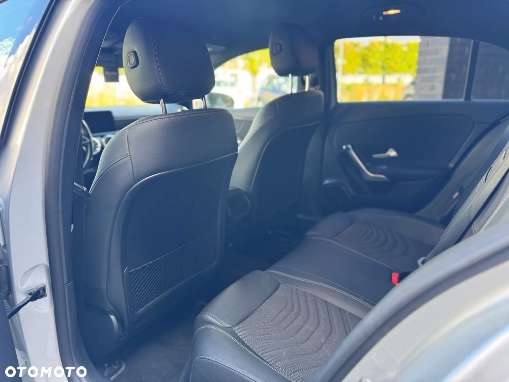 Mercedes-Benz Klasa A 200 d Progressive 8G-DCT - 19
