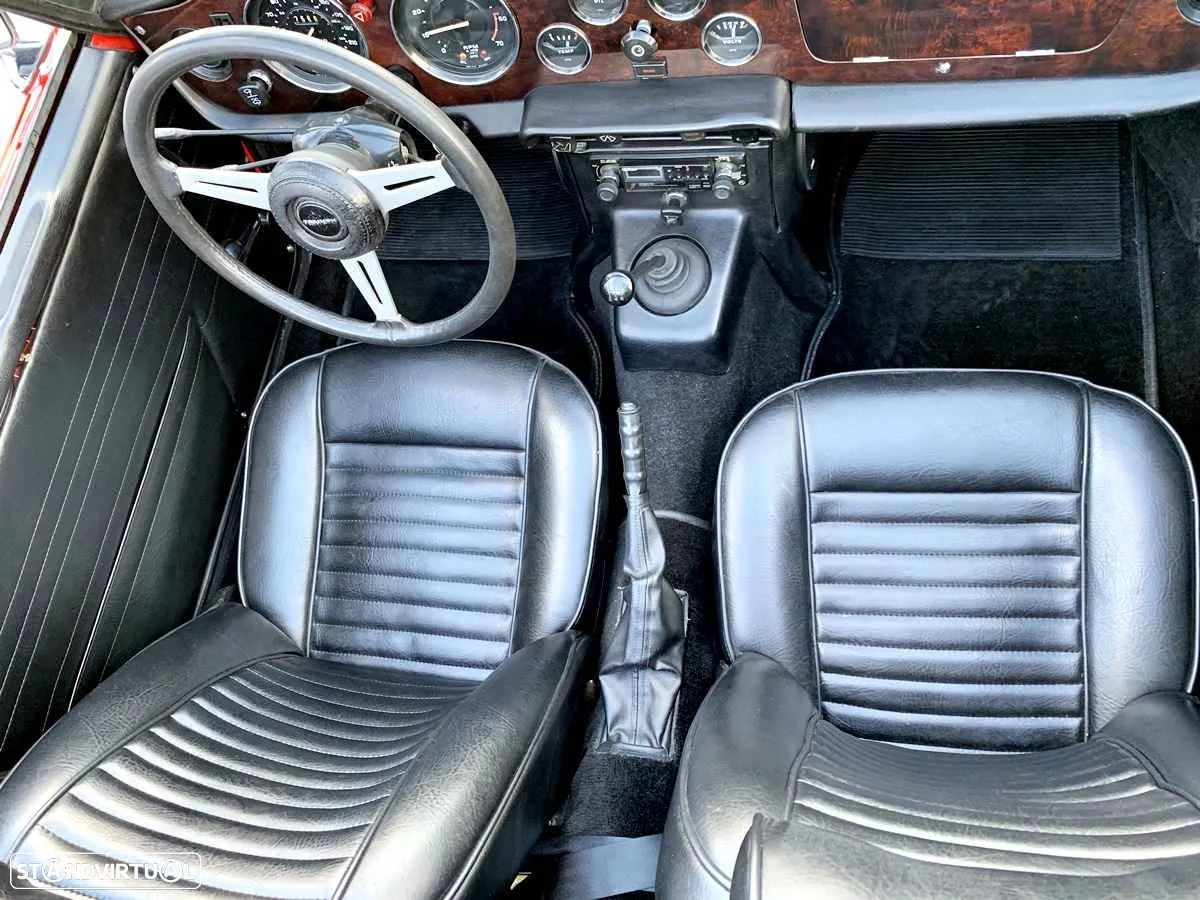 Triumph TR6 - 18