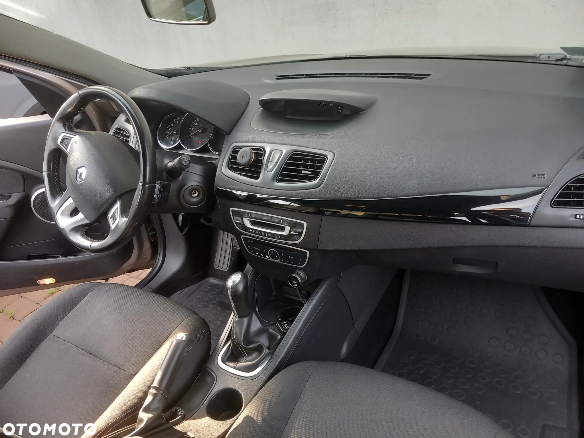 Renault Fluence - 2
