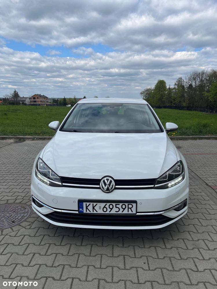 Volkswagen Golf - 2