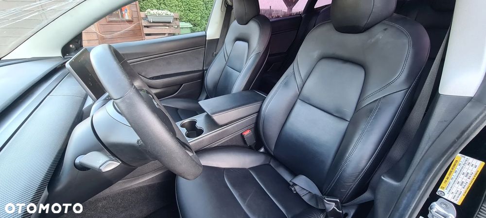 Tesla Model 3 - 14
