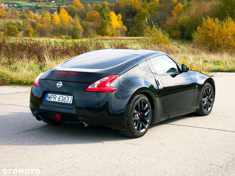 Nissan 370 Z - 8