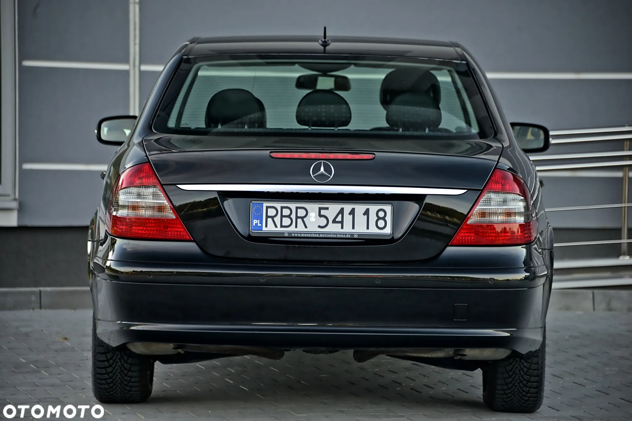 Mercedes-Benz Klasa E - 16