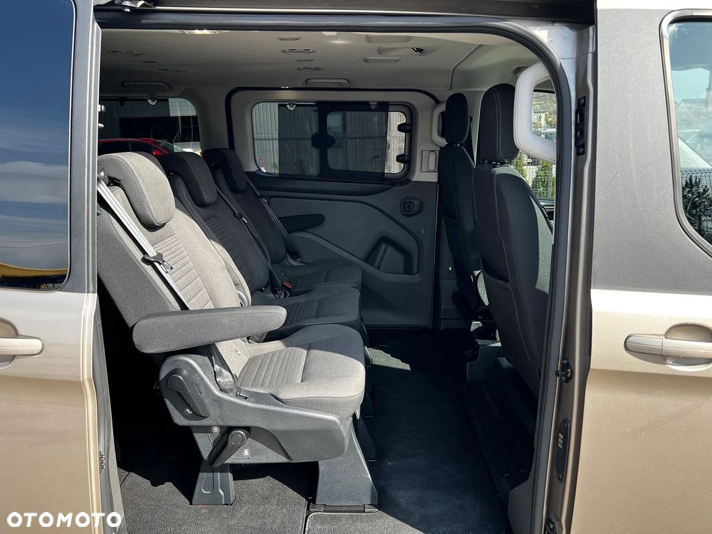 Ford Tourneo Custom 2.0 EcoBlue L1 Titanium SelectShift - 22