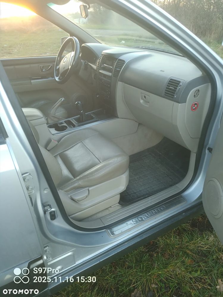 Kia Sorento 2.5 CRDi Executive - 11