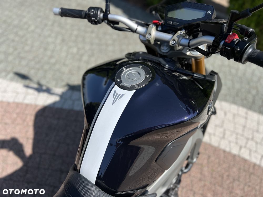 Yamaha MT - 16