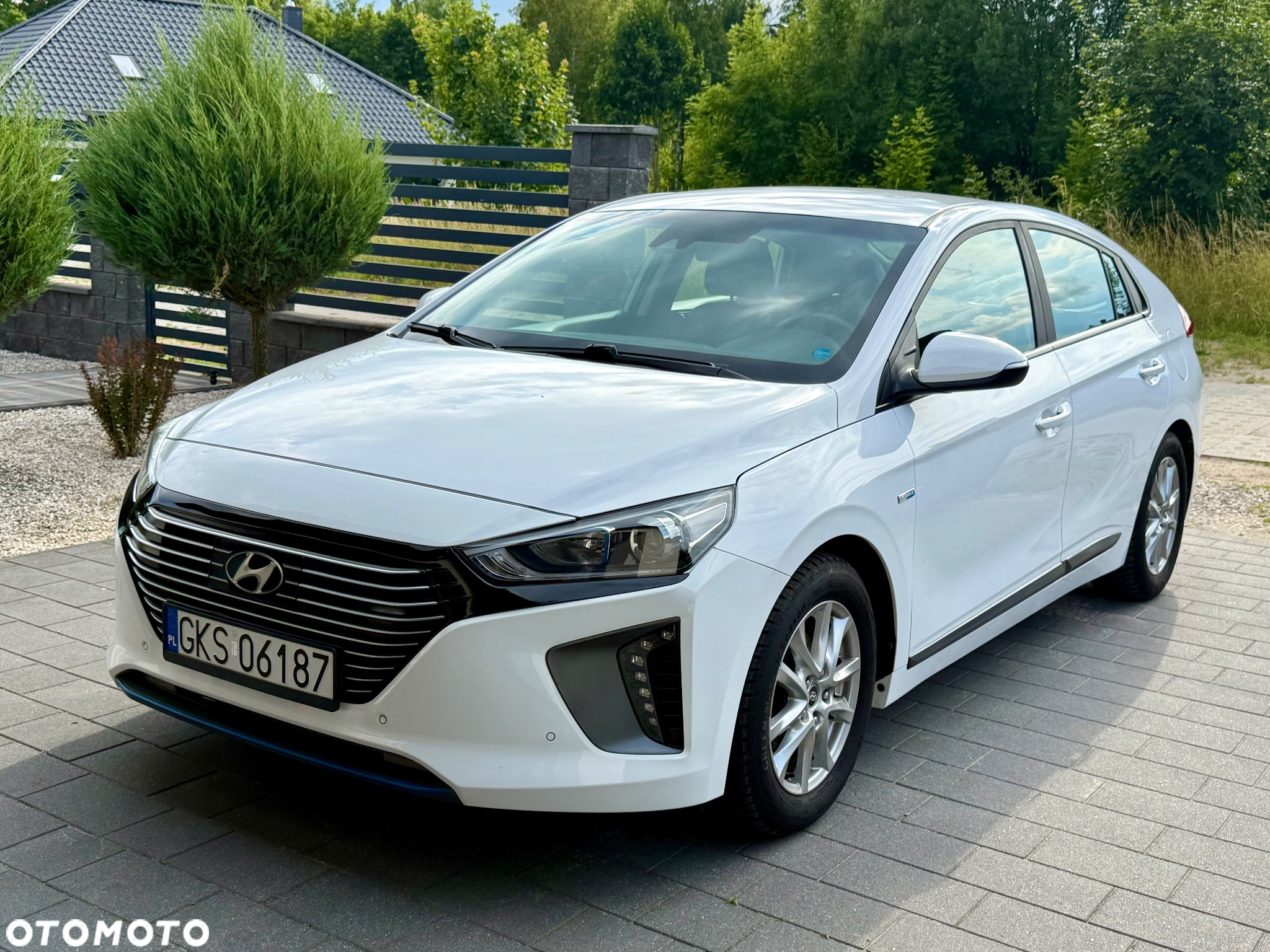 Hyundai IONIQ Hybrid 1.6 GDI Premium - 28