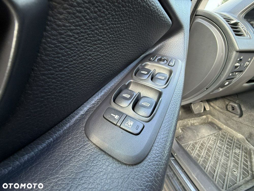 Volvo XC 90 2.4D Momentum - 14