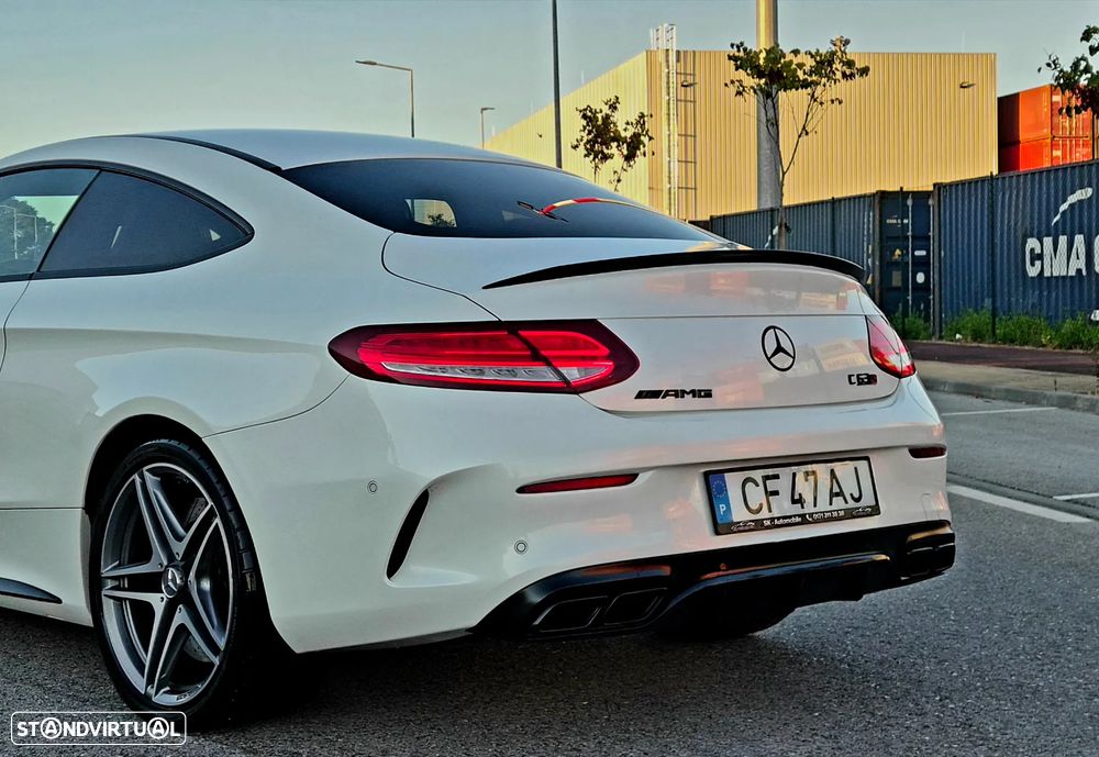 Mercedes-Benz C 63 AMG - 10
