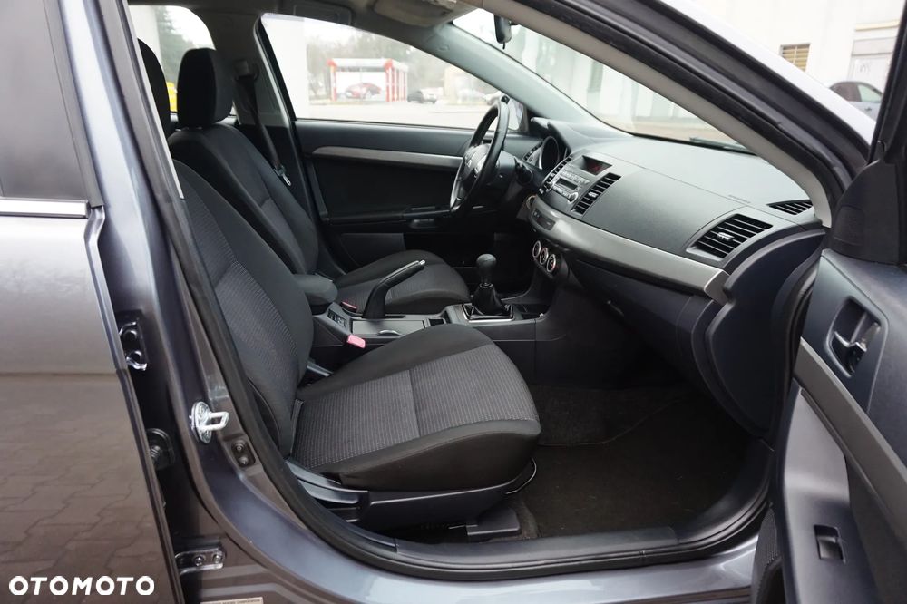 Mitsubishi Lancer - 35