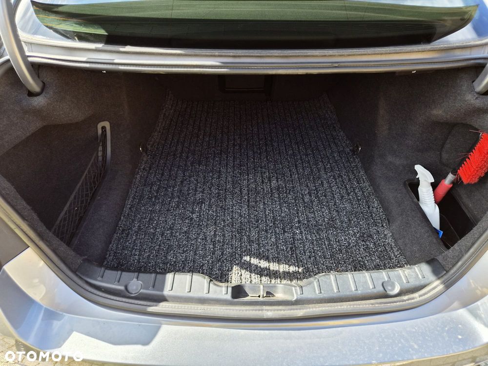 BMW Seria 5 - 16