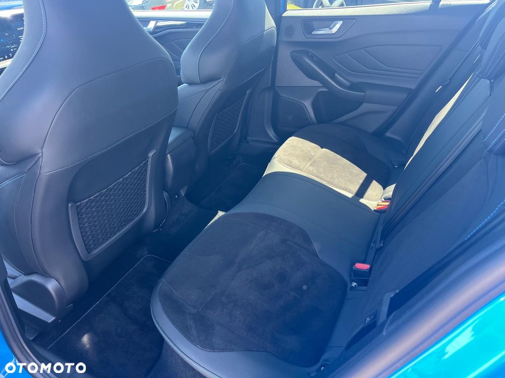 Ford Focus 2.3 EcoBoost ST X - 23