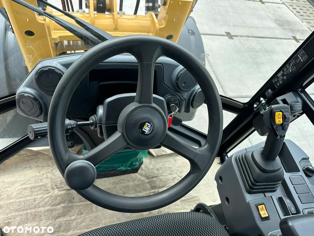 Caterpillar 906 ŁADOWARKA FABRYCZNIE NOWA ! JESTEŚMY AUTORYZOWANYM DEALEREM NOWYCH MASZYN MARKI CATERPILLAR ! - 28