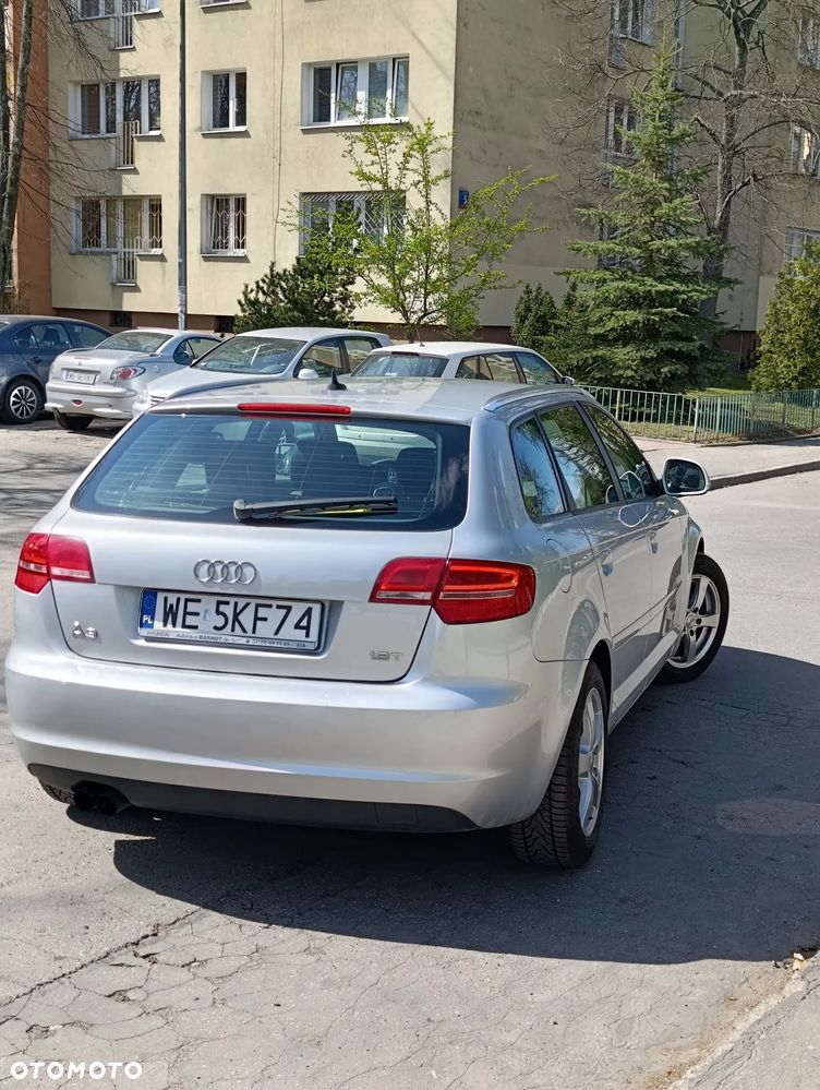 Audi A3 Sportback 1.8 TFSI Ambiente - 8