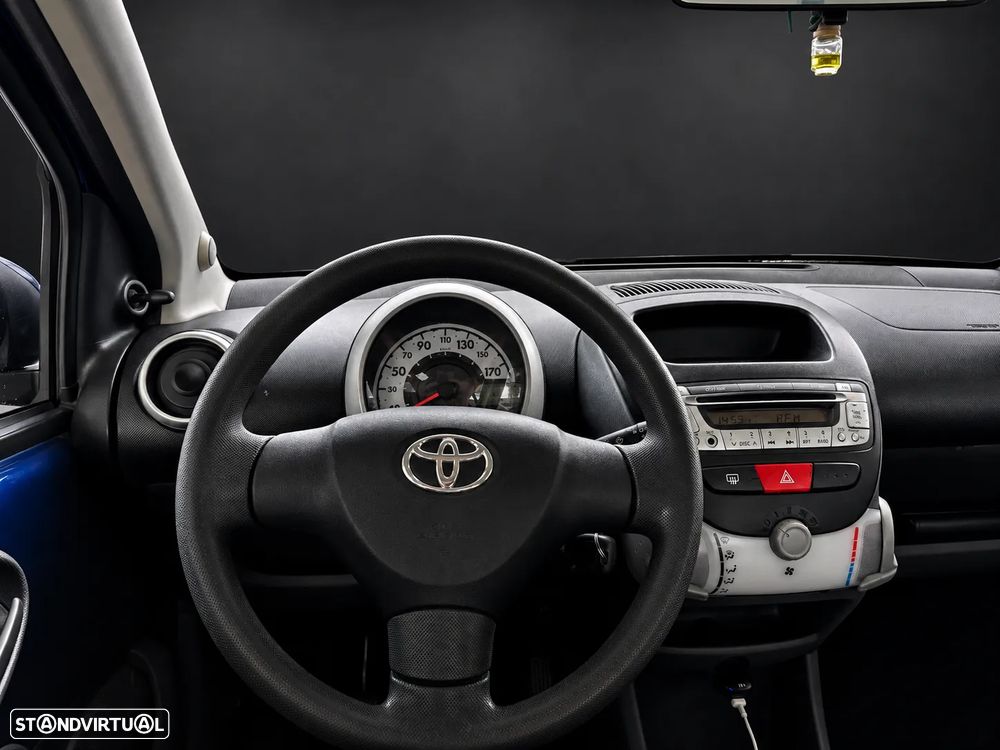 Toyota Aygo - 10