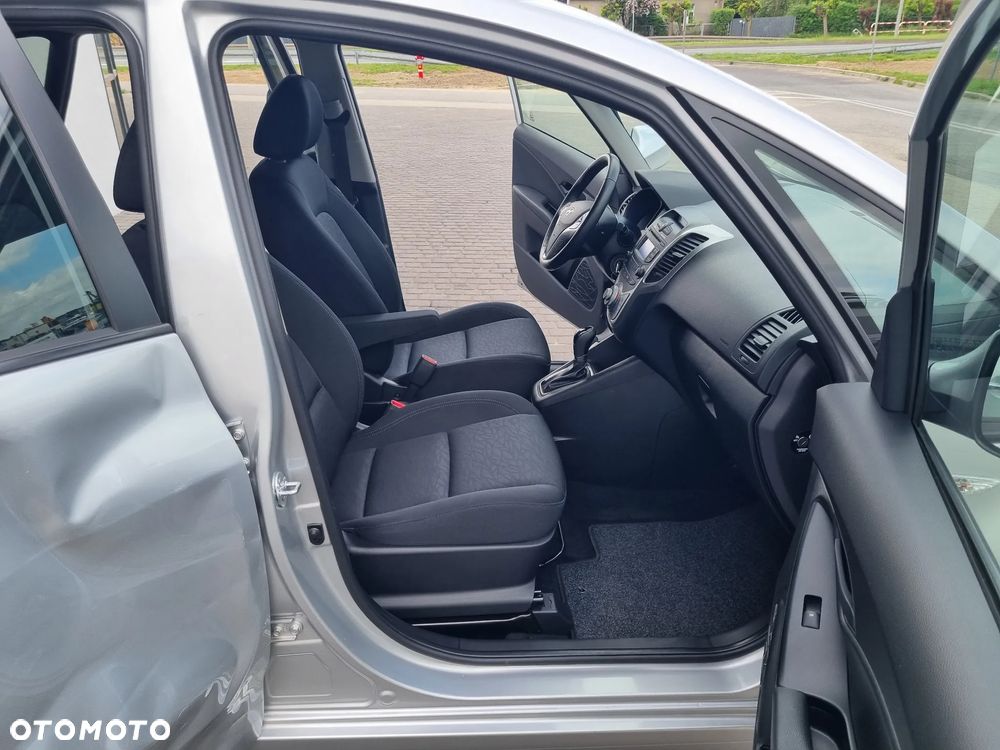 Hyundai ix20 1.6 Automatik Fifa World Cup Edition - 9