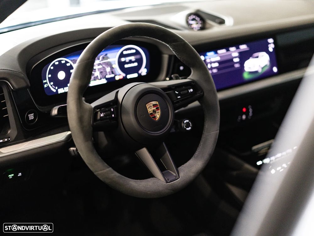 Porsche Cayenne Coupé E-Hybrid - 32