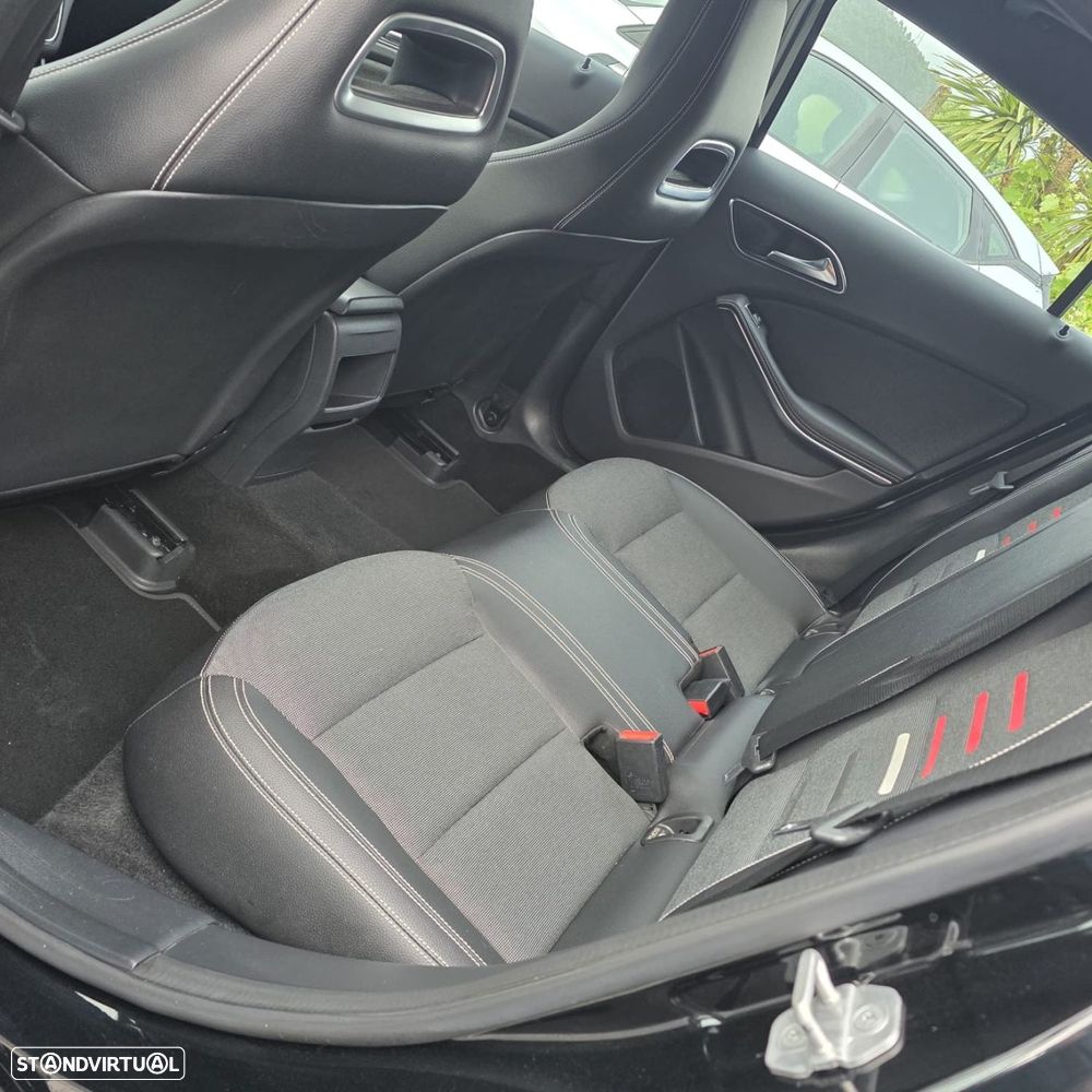Mercedes-Benz A 180 Dynamic Edition - 33