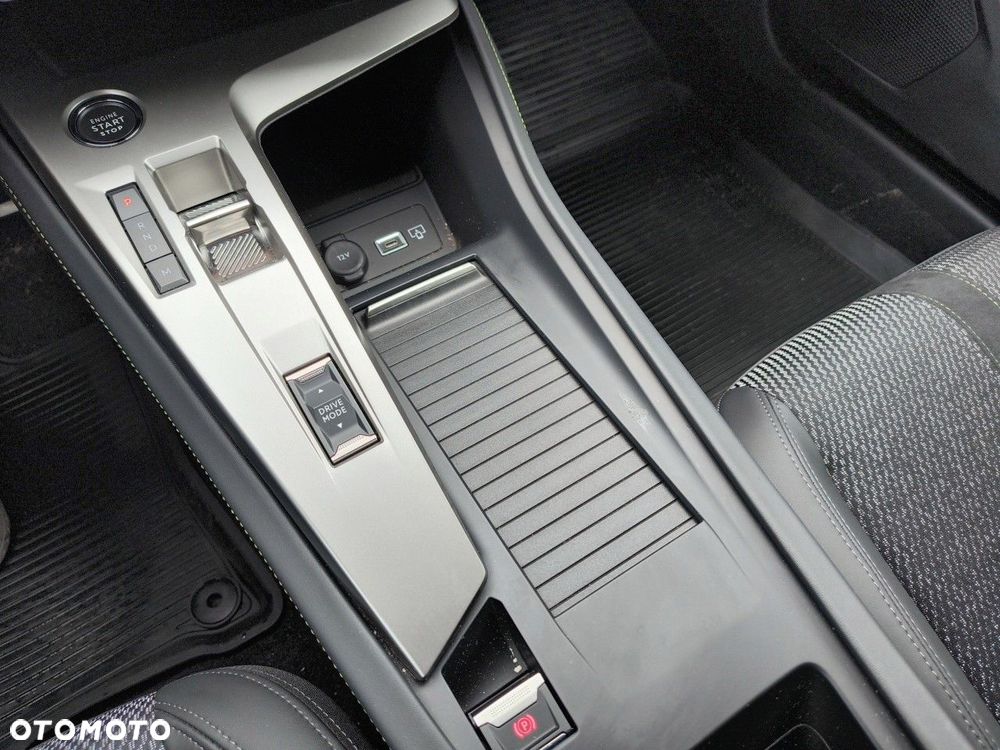 Peugeot 308 Hybrid 136e-DSC6 GT - 15