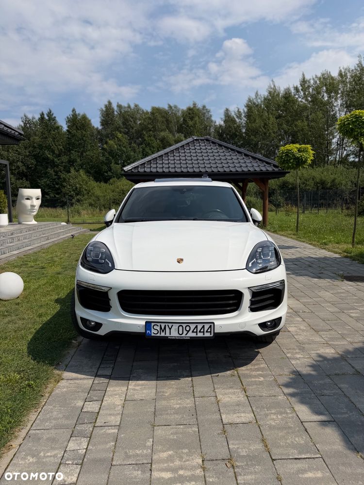 Porsche Cayenne Platinum Edition - 12