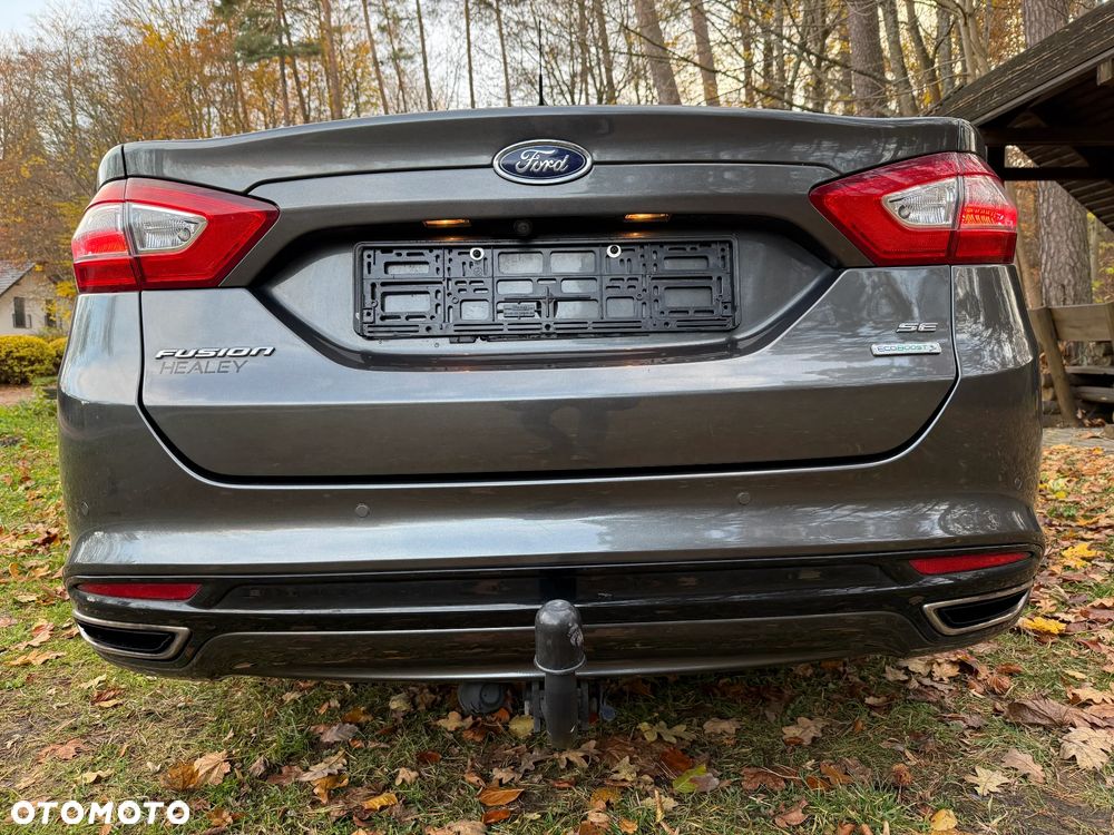 Ford Fusion 2.0 EcoBoost Titanium - 12