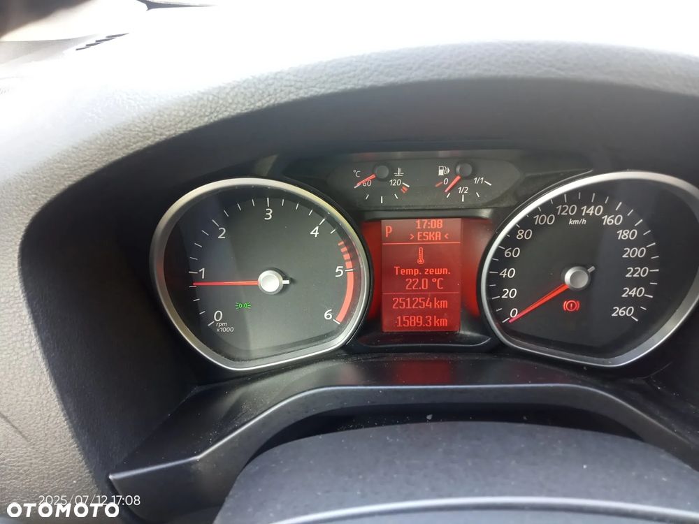 Ford S-Max 2.0 TDCi DPF Titanium - 4
