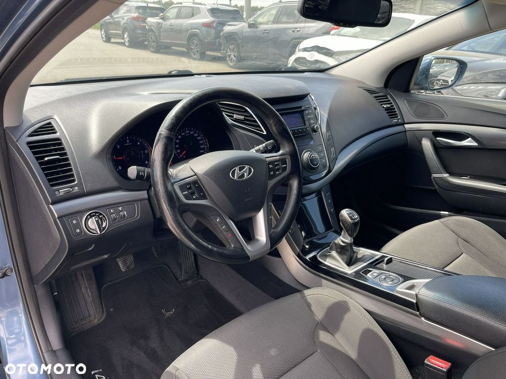 Hyundai i40 1.7 CRDi Comfort + - 10