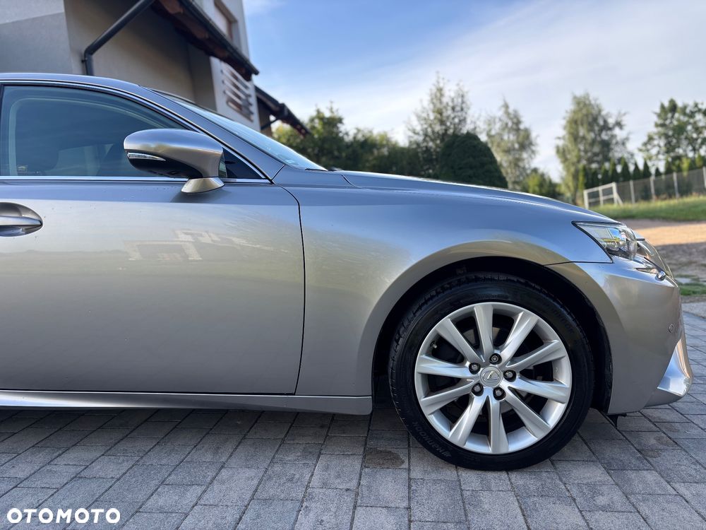 Lexus IS 300h Prestige - 20