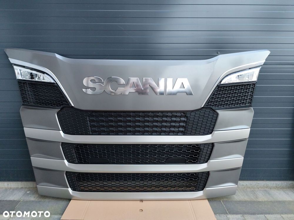 ATRAPA MASKA SCANIA S NEXT GEN - 2
