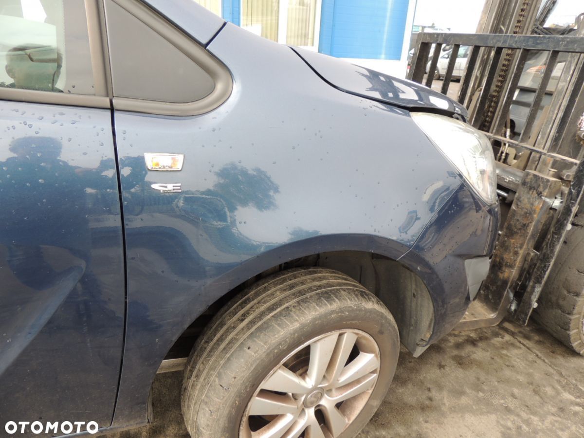 Błotnik prawy Opel Meriva B '11 1.4 - 1